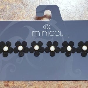 $2/6!!Minicci Flower adjustable choker